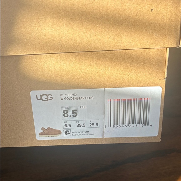 UGG Tan Suede Goldenstar Clog - Picture 7 of 9